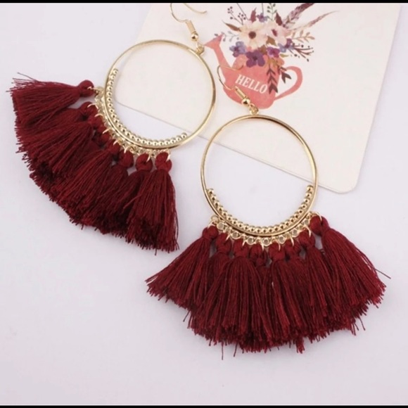 Jewelry - ❤️NEW❤️ Burgundy Tassel Earrings
